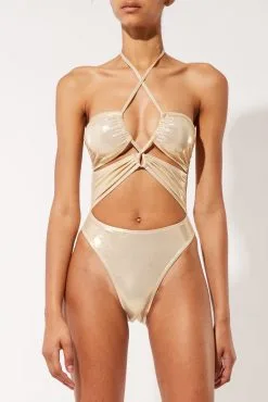 Solid & Striped The Ariana